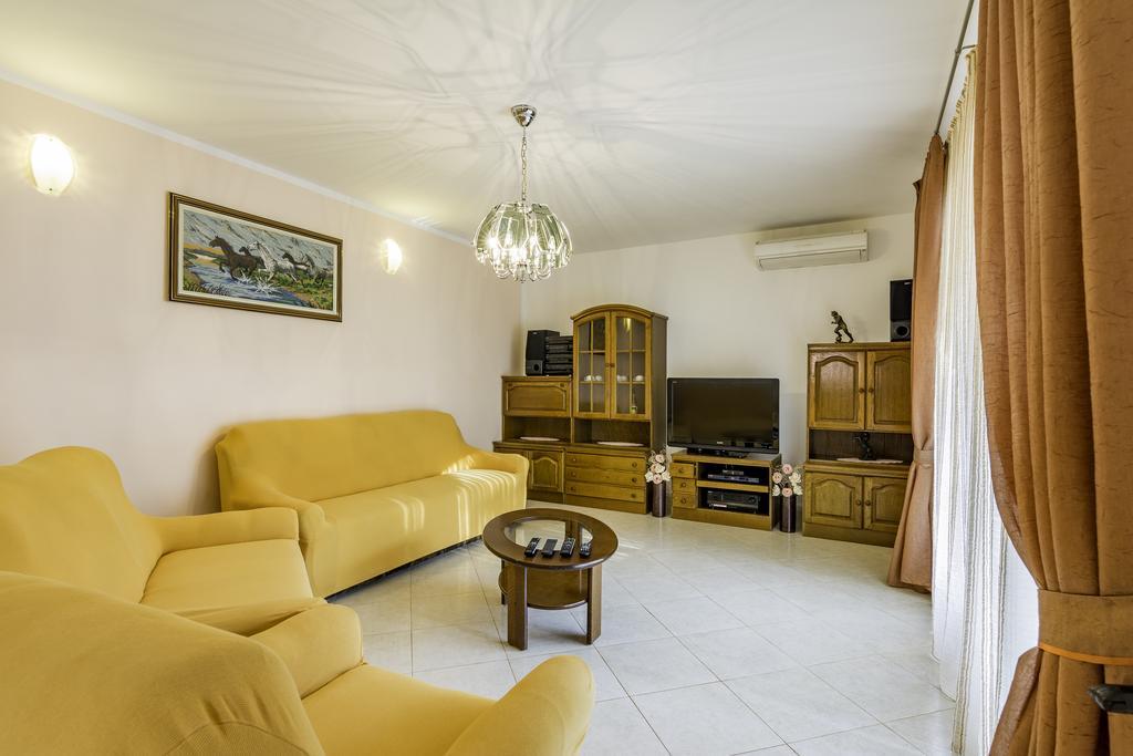 Apartmani Radmila Nova Vas  Exterior photo