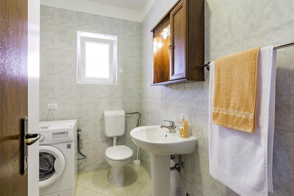 Apartmani Radmila Nova Vas  Exterior photo