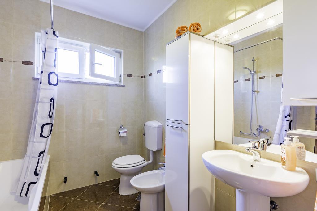Apartmani Radmila Nova Vas  Exterior photo