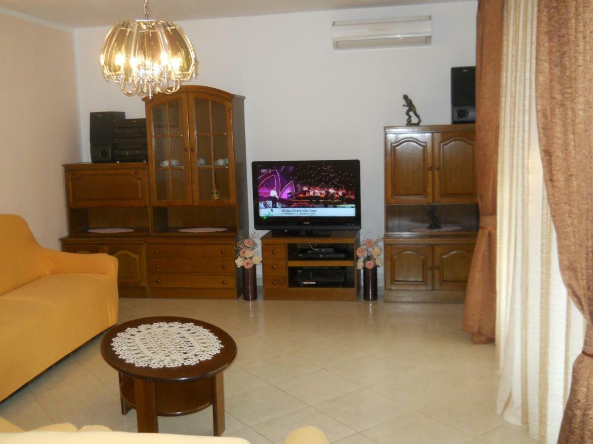 Apartmani Radmila Nova Vas  Exterior photo